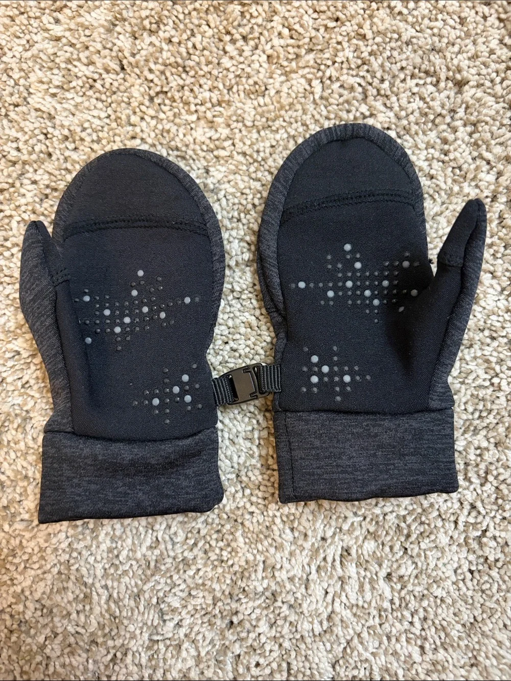 Head Kids Dark Gray Mittens with Clip